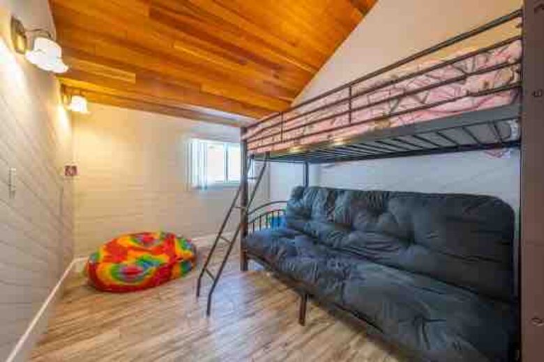 North Muskoka Lakefront Cottage | With a Sandy Beach and Fishing - Kearney, Canada