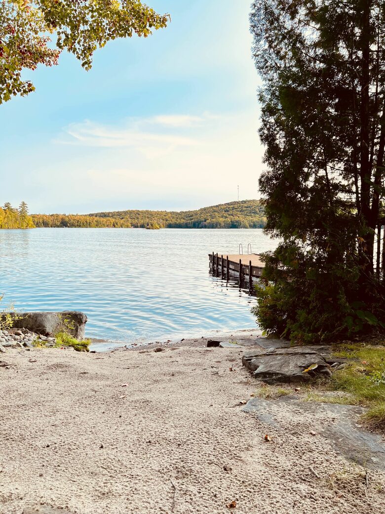 North Muskoka Lakefront Cottage | With a Sandy Beach and Fishing - Kearney, Canada