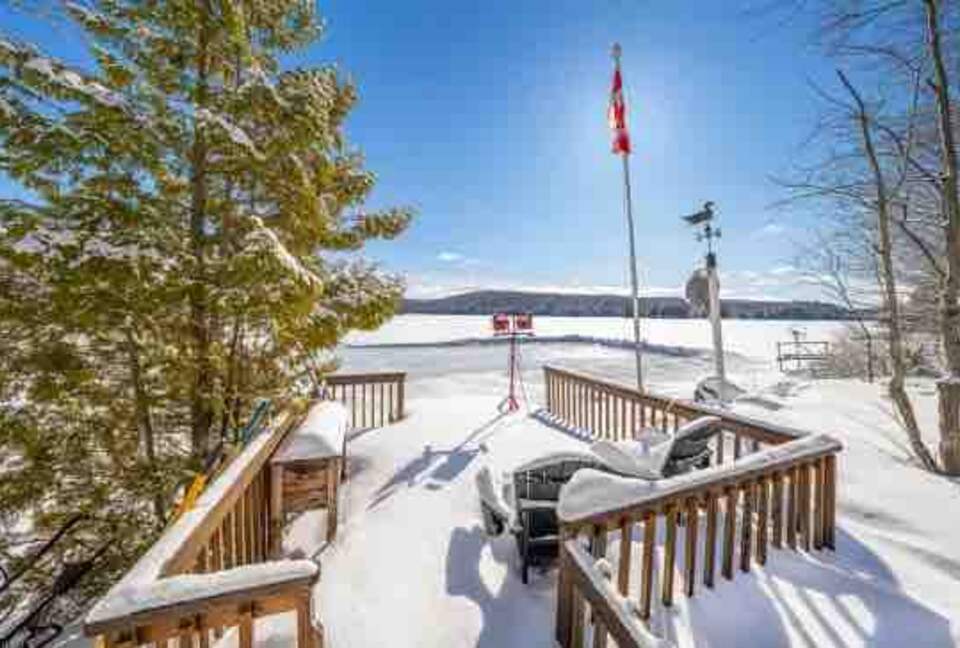 North Muskoka Lakefront Cottage | With a Sandy Beach and Fishing - Kearney, Canada