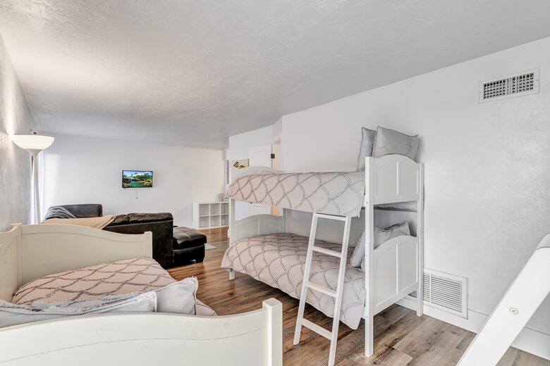 Family Friendly Beachfront Oasis - New Smyrna Beach, Florida