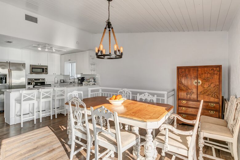 Family Friendly Beachfront Oasis - New Smyrna Beach, Florida