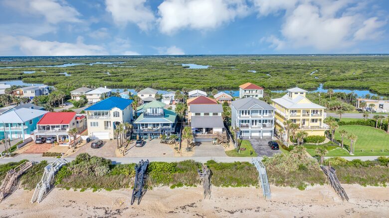 Family Friendly Beachfront Oasis - New Smyrna Beach, Florida