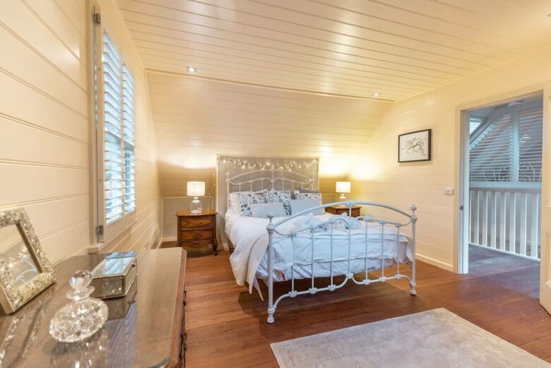 Carramar Coach House, Blue Mountains National Park - Wentworth Falls, Australia