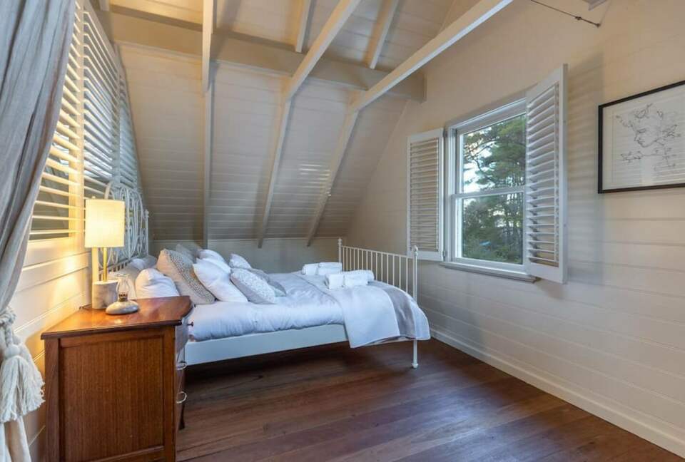 Carramar Coach House, Blue Mountains National Park - Wentworth Falls, Australia