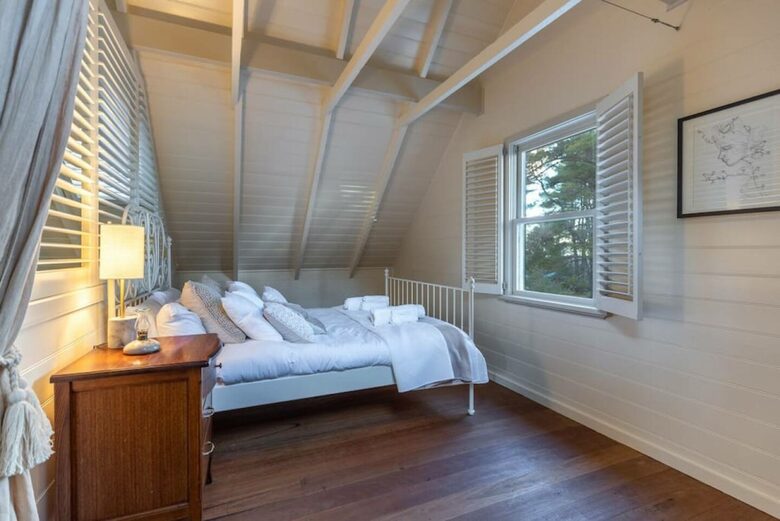 Carramar Coach House, Blue Mountains National Park - Wentworth Falls, Australia