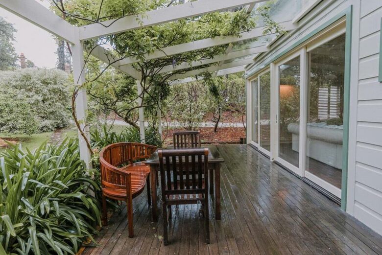 Carramar Coach House, Blue Mountains National Park - Wentworth Falls, Australia