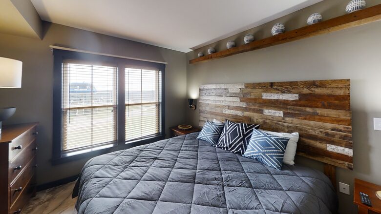 Snowshoe Mountain Ski-In/Ski-Out Escape - Dunmore, West Virginia