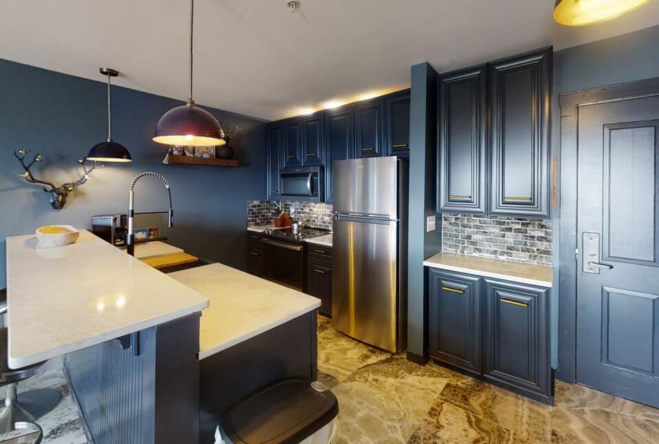 Snowshoe Mountain Ski-In/Ski-Out Escape - Dunmore, West Virginia