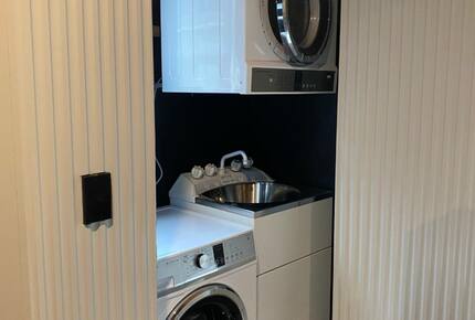 Queenstown home with stunning views and space for the family - Queenstown, New Zealand