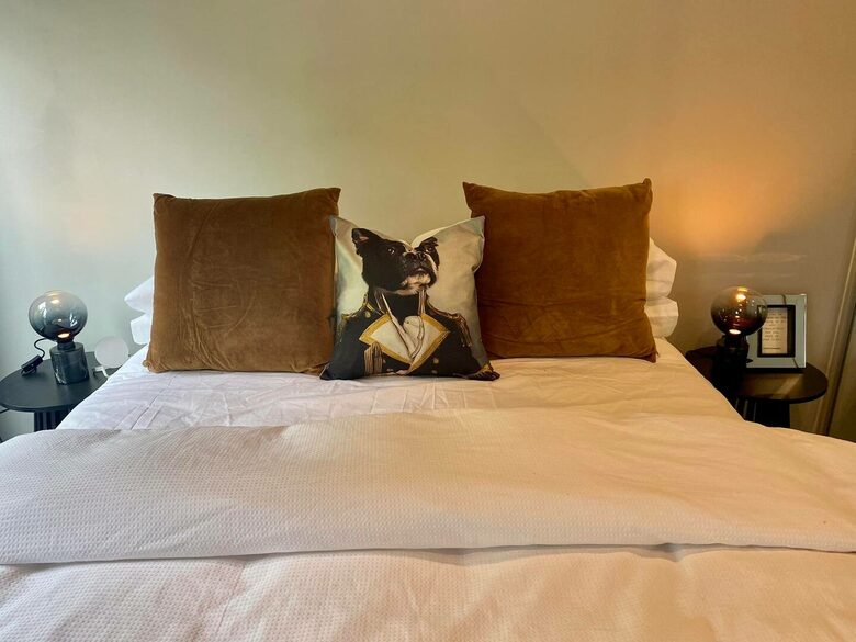 Queenstown home with stunning views and space for the family - Queenstown, New Zealand