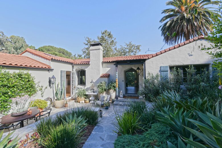 Stunning Hollywood Hills Oasis - Los Angeles, California