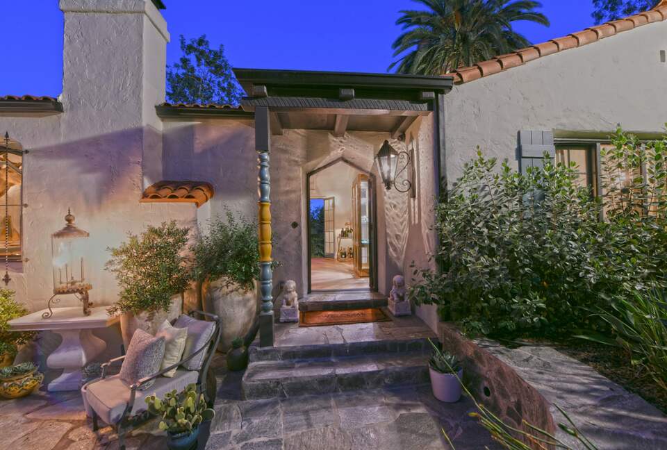 Stunning Hollywood Hills Oasis - Los Angeles, California