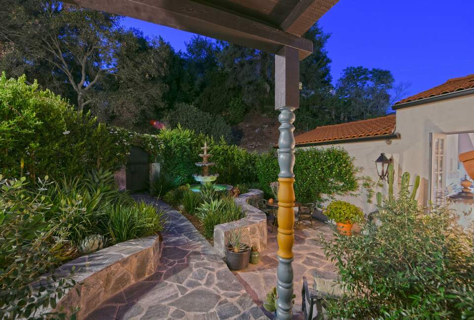 Stunning Hollywood Hills Oasis - Los Angeles, California