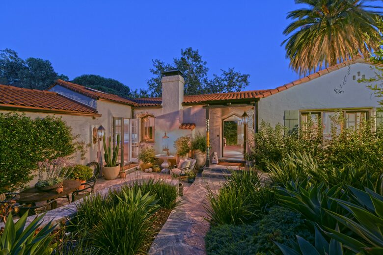 Stunning Hollywood Hills Oasis - Los Angeles, California