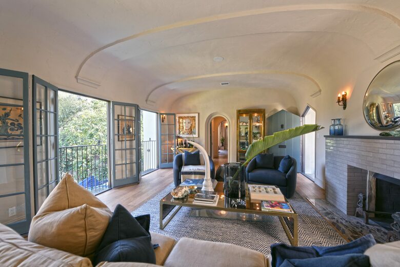 Stunning Hollywood Hills Oasis - Los Angeles, California