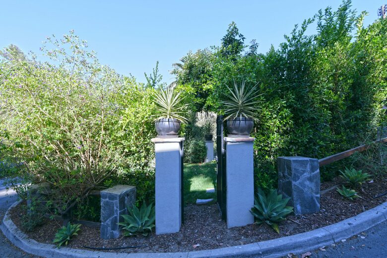 Stunning Hollywood Hills Oasis - Los Angeles, California