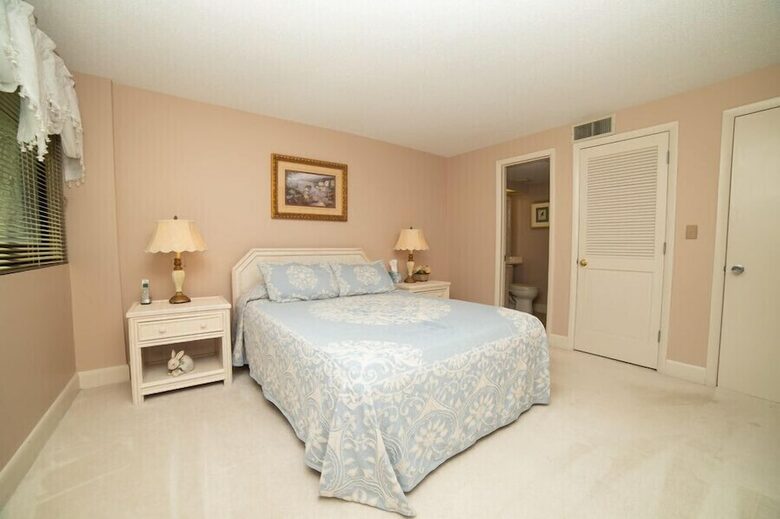 Beautiful Oceanfront Getaway - 200 Steps from Bed to Beach - Pawleys Island, South Carolina