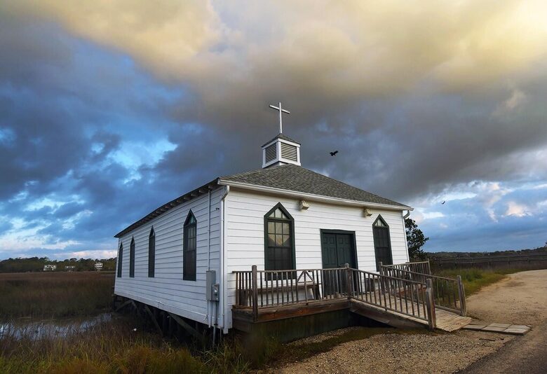 Beautiful Oceanfront Getaway - 200 Steps from Bed to Beach - Pawleys Island, South Carolina