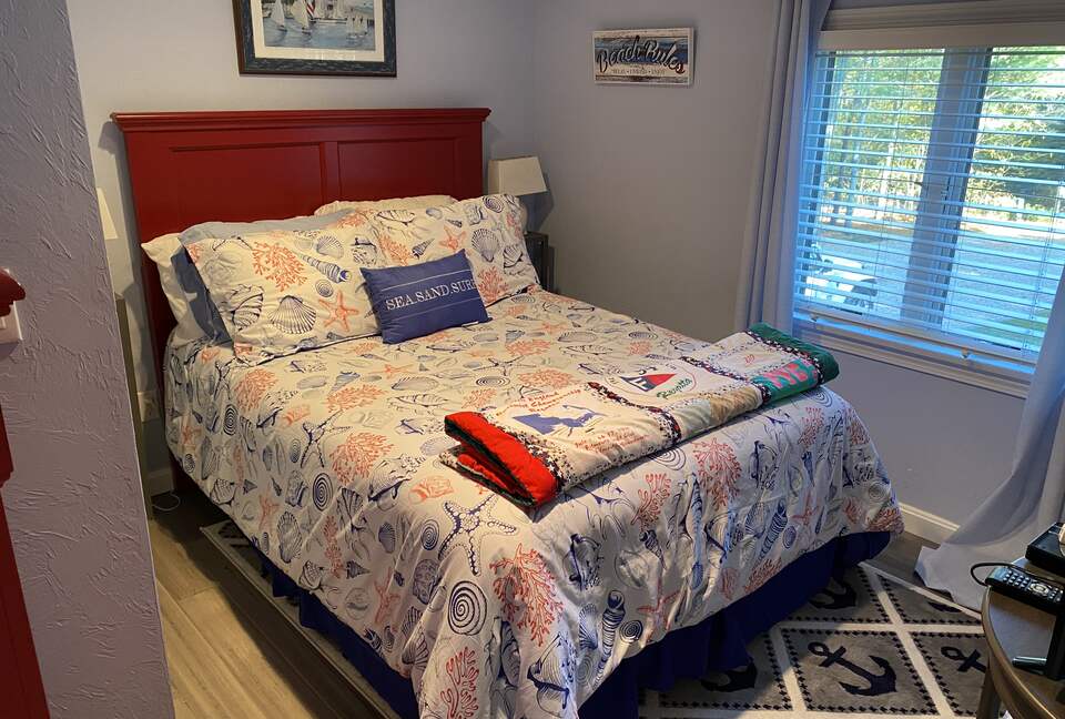 Upstairs Bedroom - Double