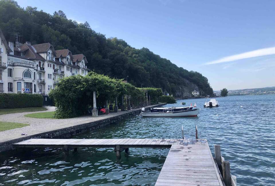Lake Annecy Villa With Stunning Views and Private Beach - Annecy, France