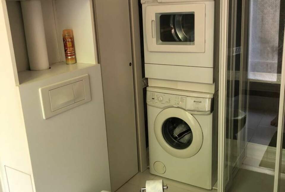 Lake Annecy Villa With Stunning Views and Private Beach - Annecy, France