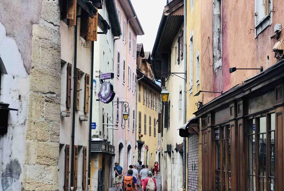 Lake Annecy Villa With Stunning Views and Private Beach - Annecy, France