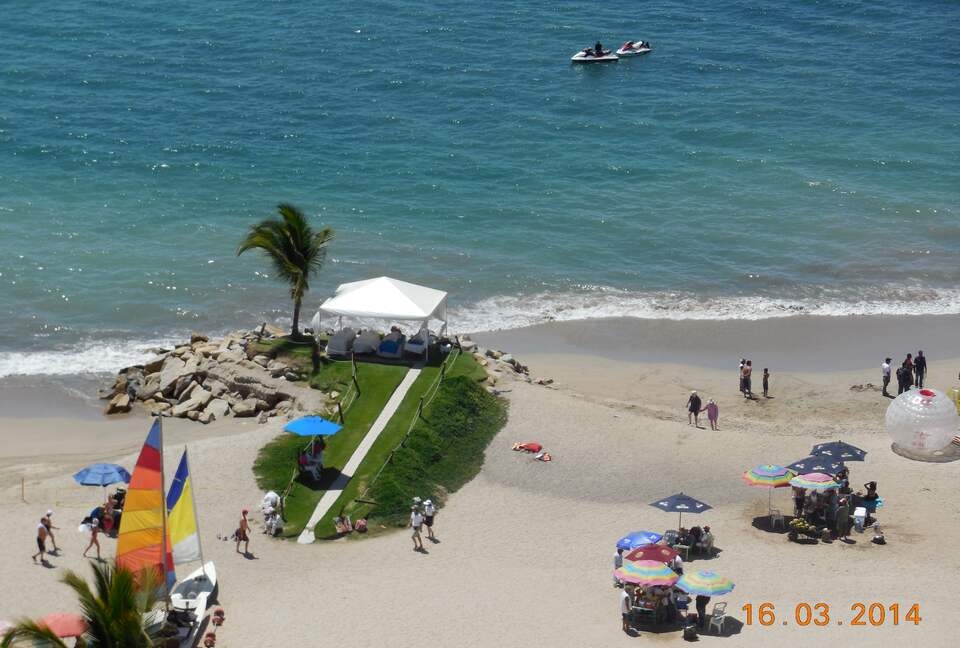 Massage by the ocean