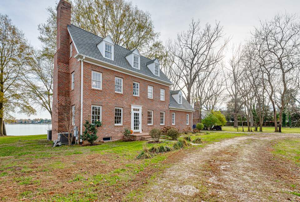 Waterfront Ferry Bridge House - Easton, Maryland