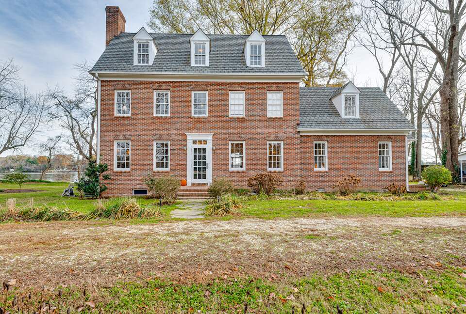 Waterfront Ferry Bridge House - Easton, Maryland