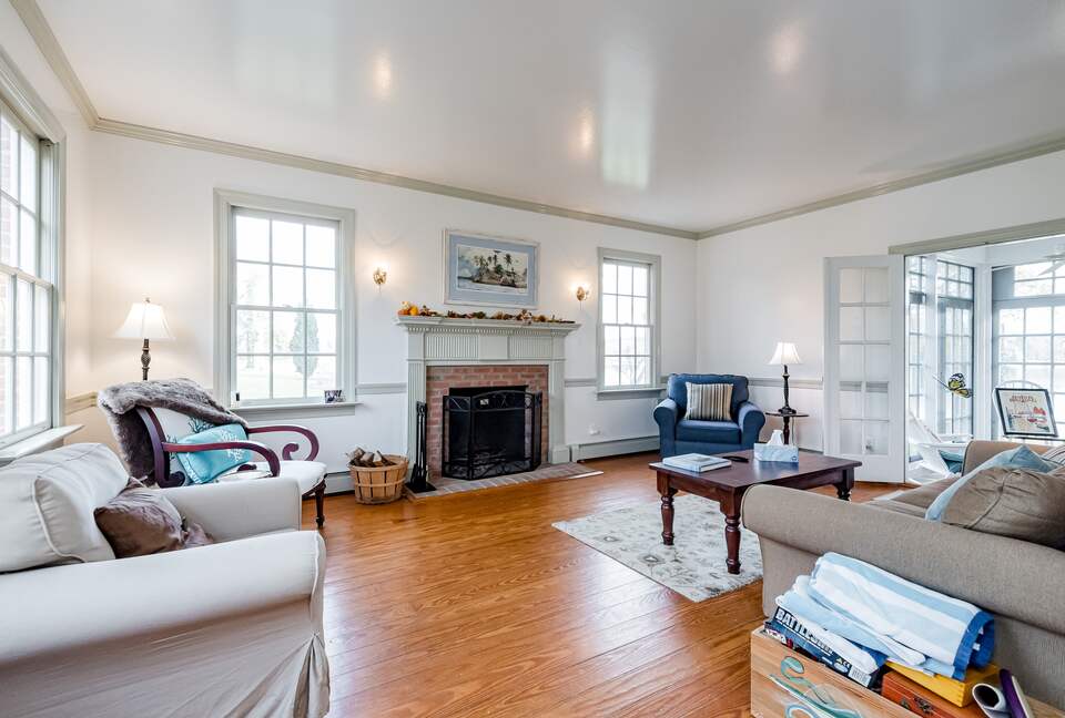 Waterfront Ferry Bridge House - Easton, Maryland