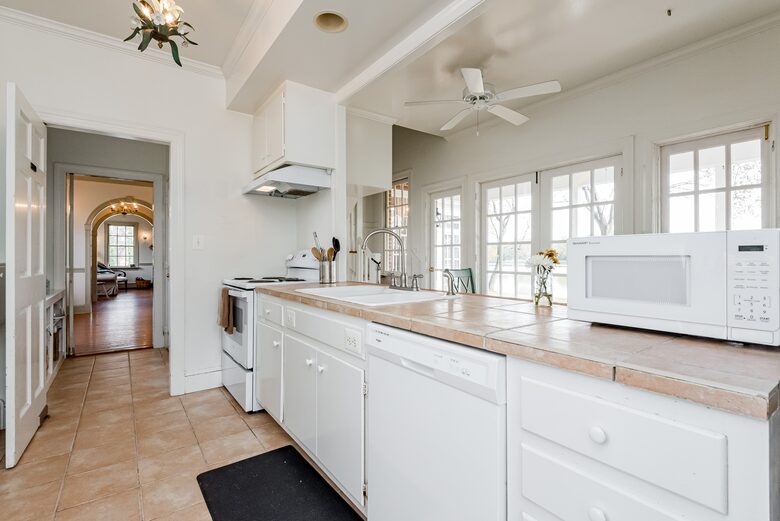 Waterfront Ferry Bridge House - Easton, Maryland