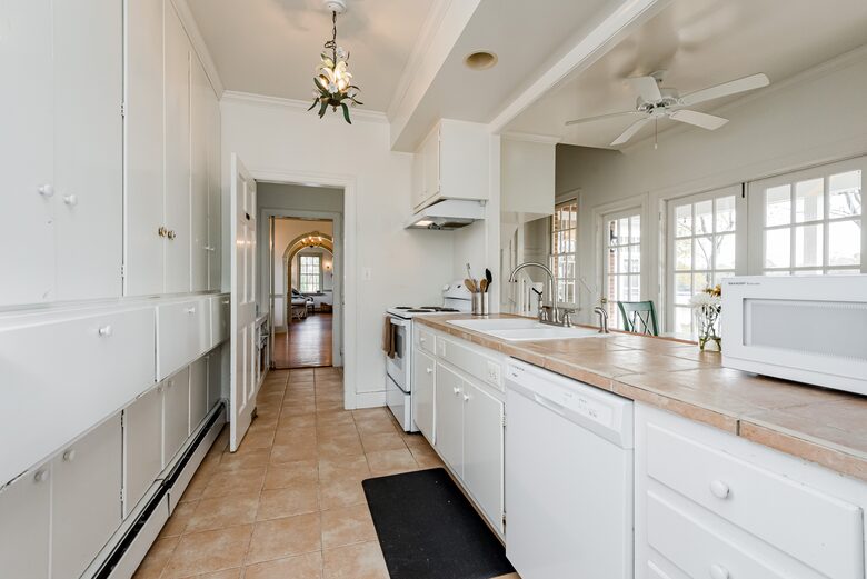 Waterfront Ferry Bridge House - Easton, Maryland