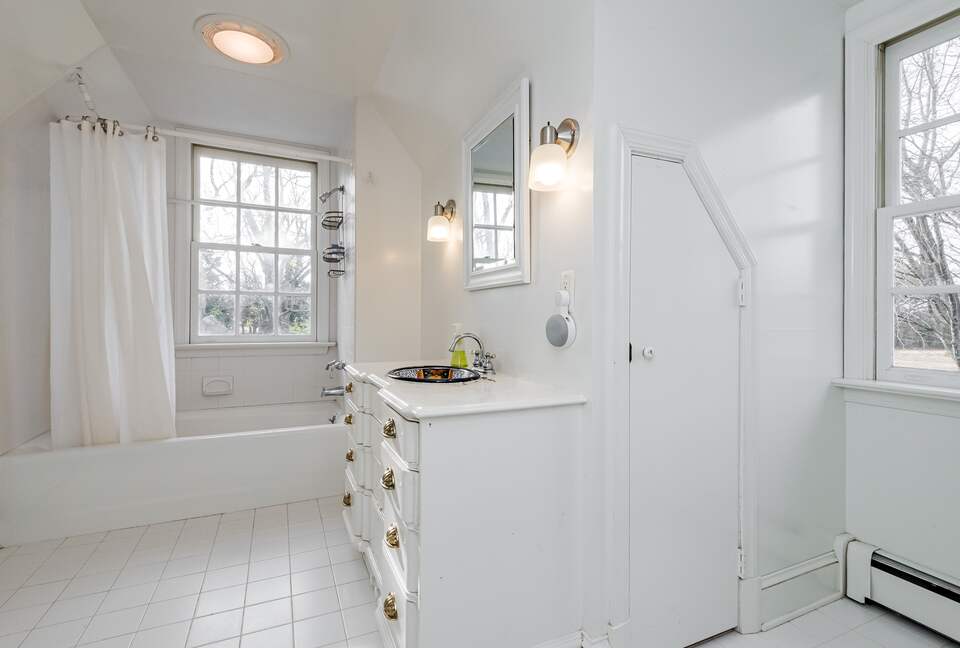 Waterfront Ferry Bridge House - Easton, Maryland