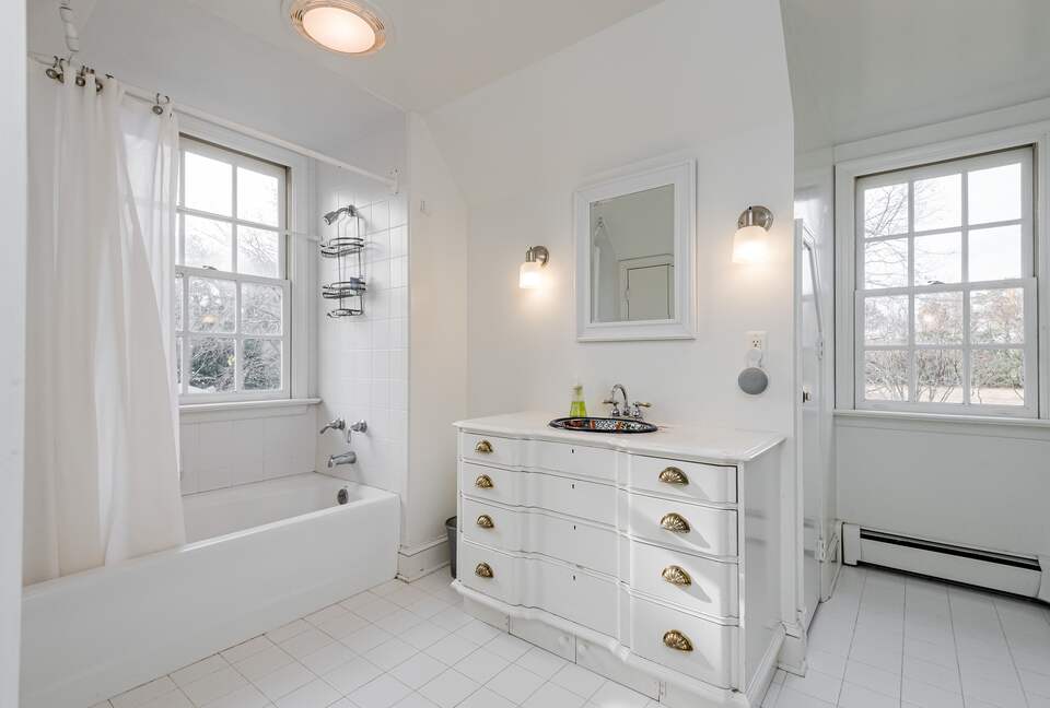 Waterfront Ferry Bridge House - Easton, Maryland