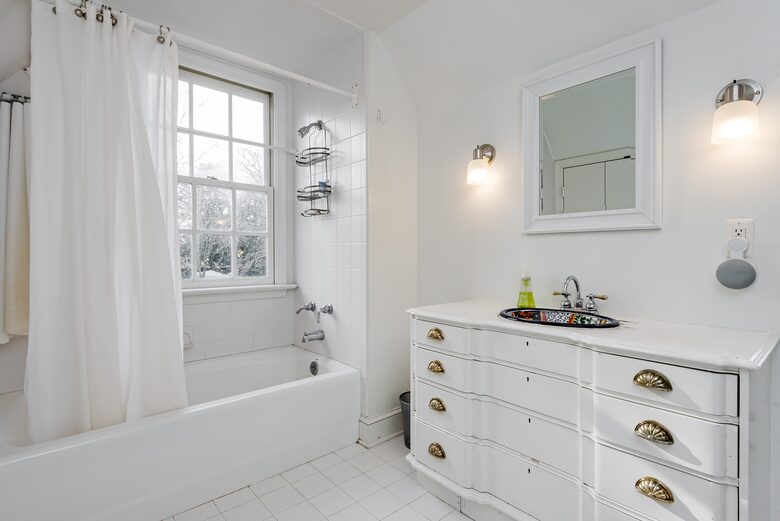 Waterfront Ferry Bridge House - Easton, Maryland