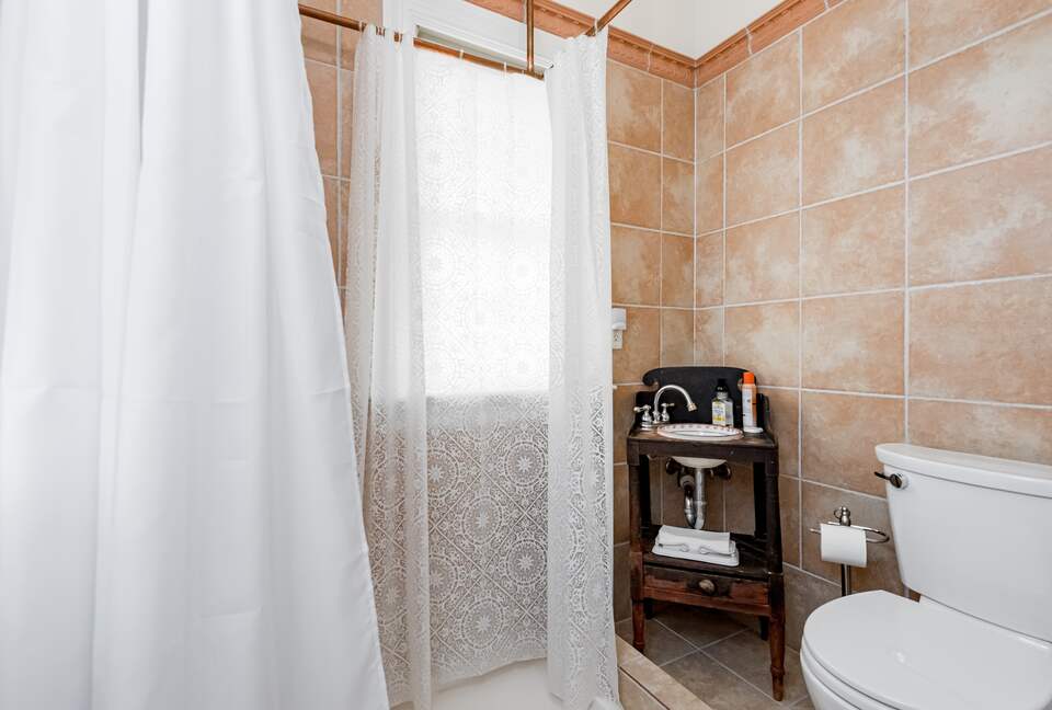 Waterfront Ferry Bridge House - Easton, Maryland