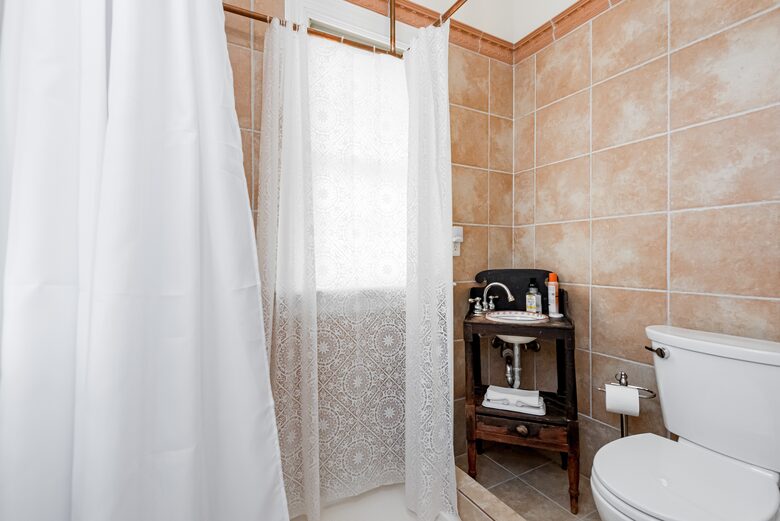 Waterfront Ferry Bridge House - Easton, Maryland