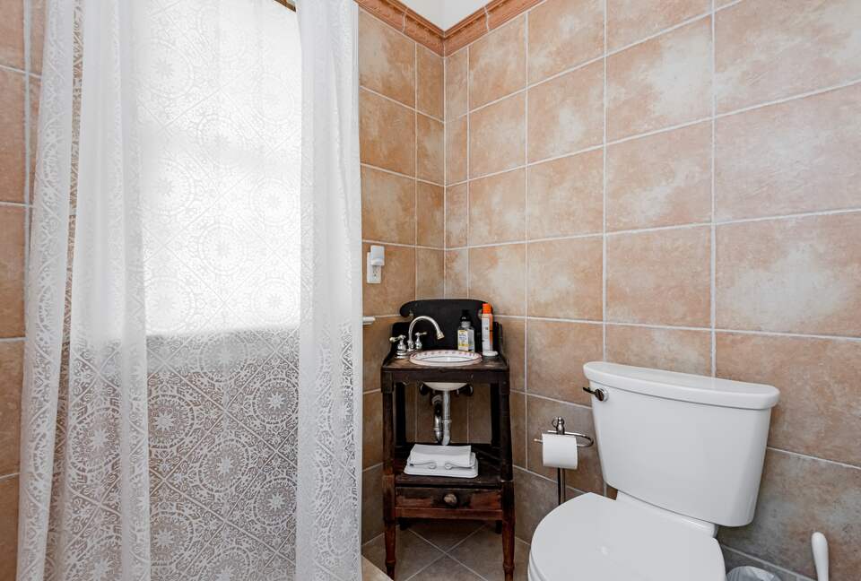 Waterfront Ferry Bridge House - Easton, Maryland