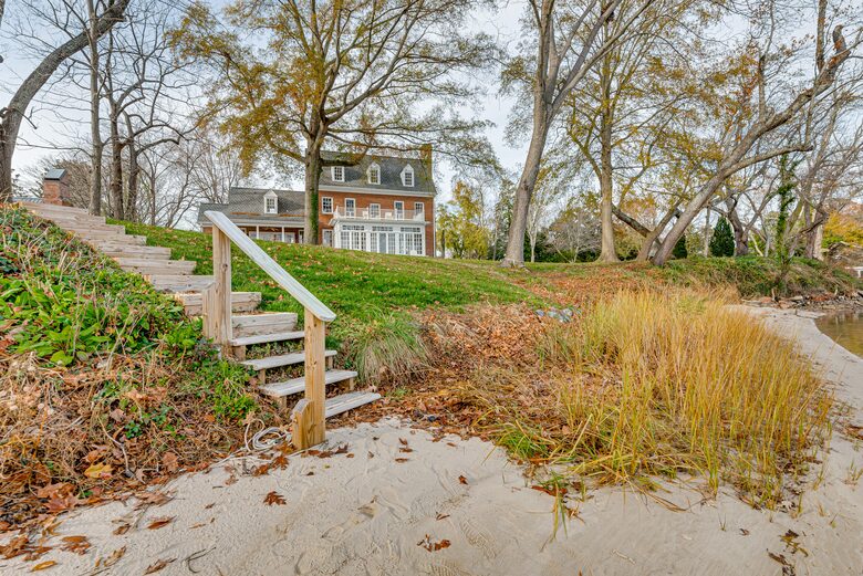 Waterfront Ferry Bridge House - Easton, Maryland