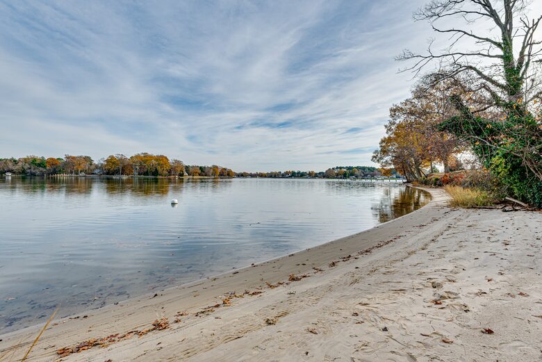 Waterfront Ferry Bridge House - Easton, Maryland