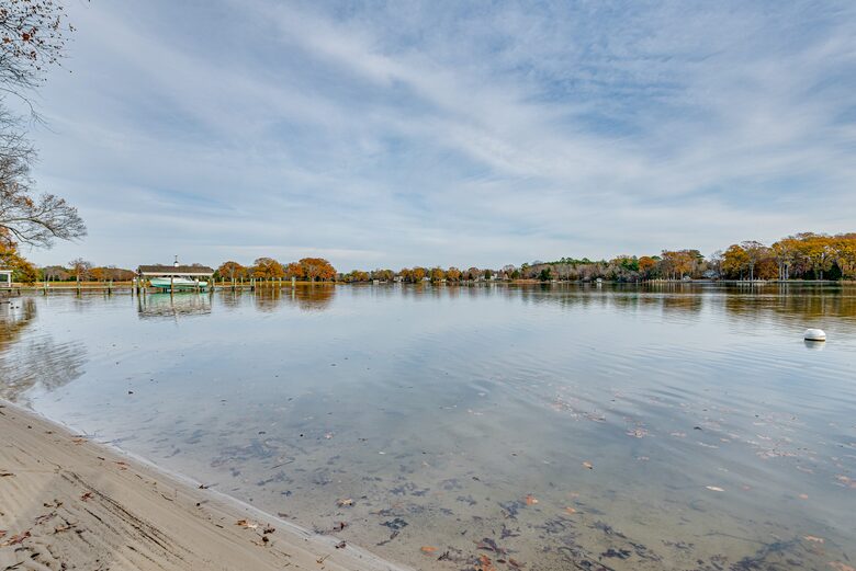 Waterfront Ferry Bridge House - Easton, Maryland