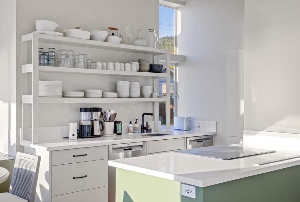 Contemporary Ocean Front Home - Stinson Beach, California