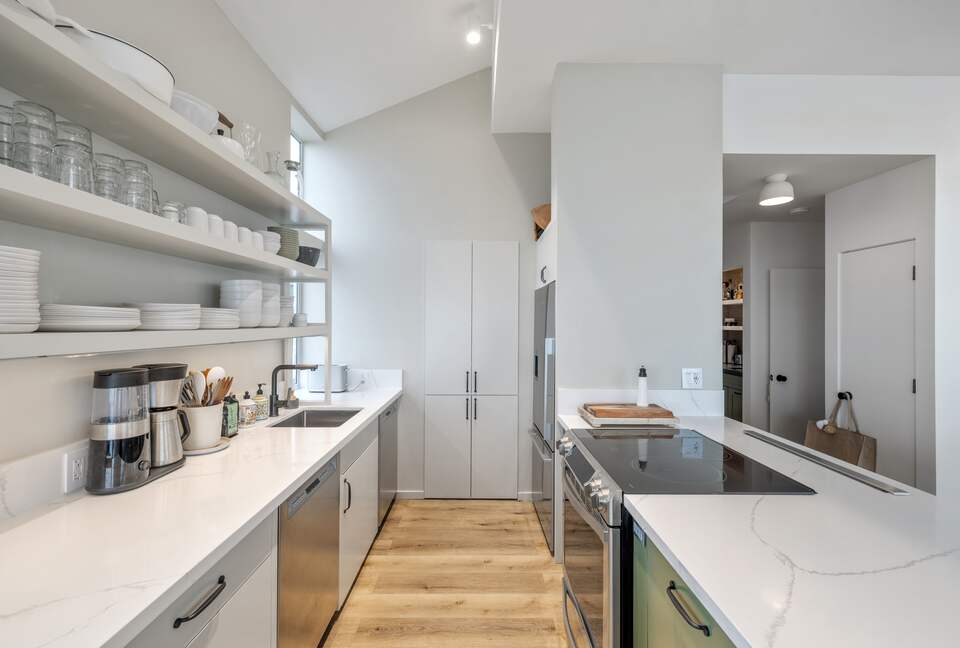 Contemporary Ocean Front Home - Stinson Beach, California