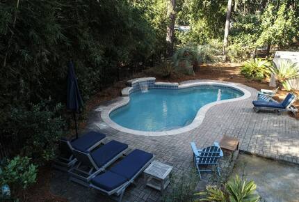 Luxury Ranch Home with a Pool + Hot Tub + Arcade - Hilton Head Island, South Carolina