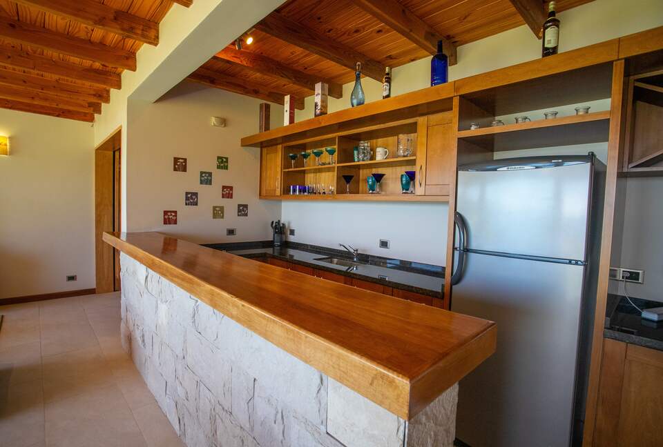 Patagonia Luxury Lakefront Home - San Carlos de Bariloche, Argentina