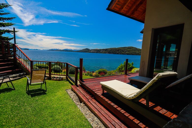 Patagonia Luxury Lakefront Home - San Carlos de Bariloche, Argentina