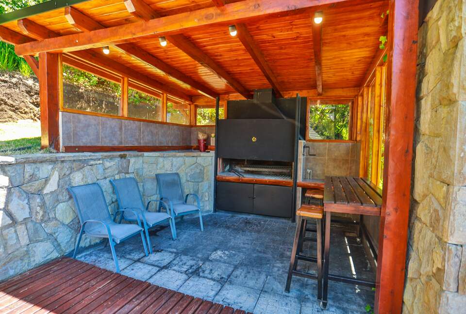 Patagonia Luxury Lakefront Home - San Carlos de Bariloche, Argentina