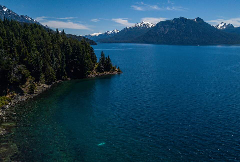 Patagonia Luxury Lakefront Home - San Carlos de Bariloche, Argentina