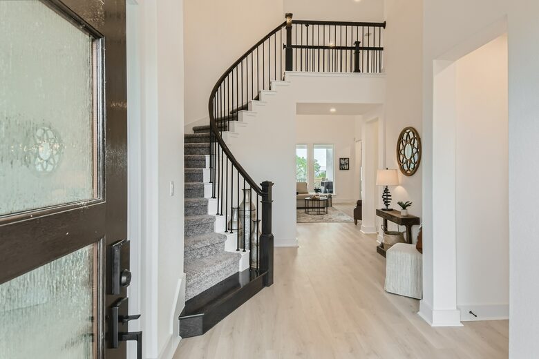 New and Chic Luxury Home | Pool Table | Home Theater - Lago Vista, Texas