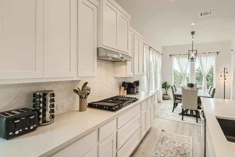 New and Chic Luxury Home | Pool Table | Home Theater - Lago Vista, Texas